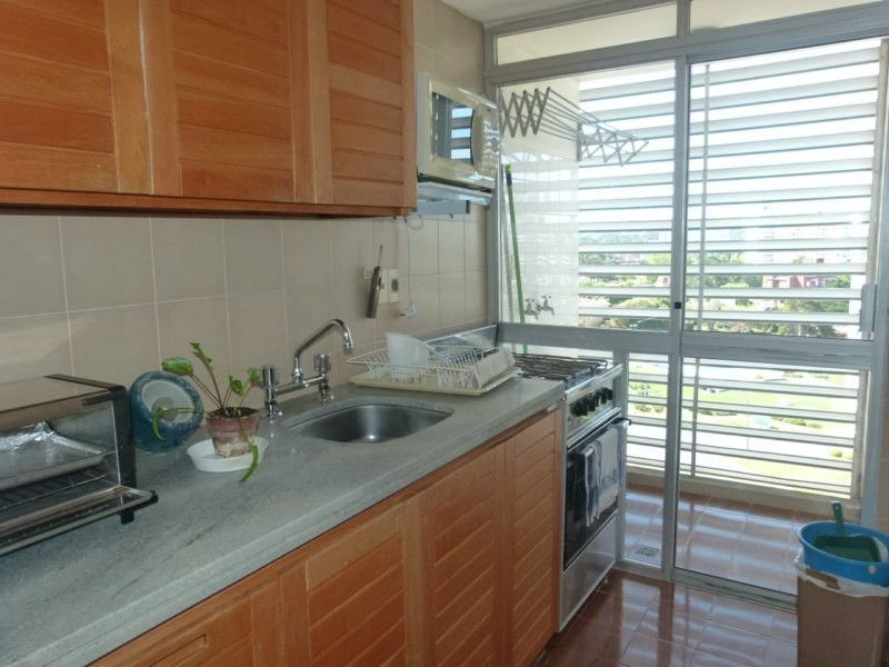 Departamento a metros de Playa Brava